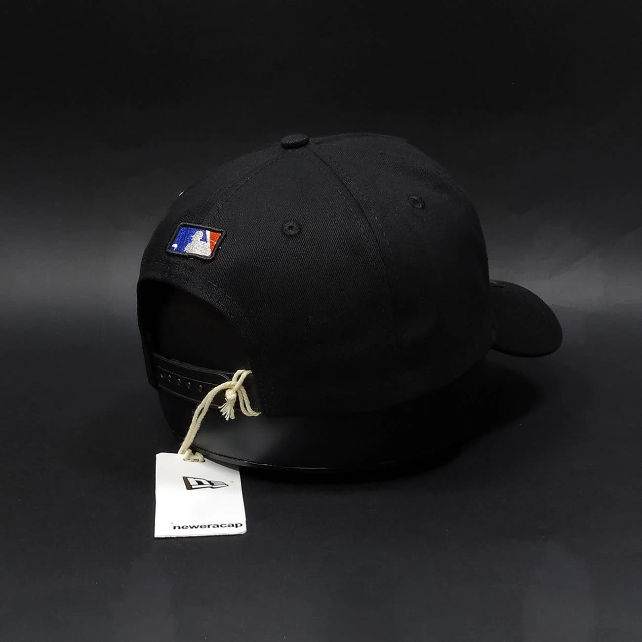 کلاه بیسبالی تاج‌دار San Diego Chrome Hearts مدل Major League | استایل لوکس خیابانی با گلدوزی خاص — تصویر ۳