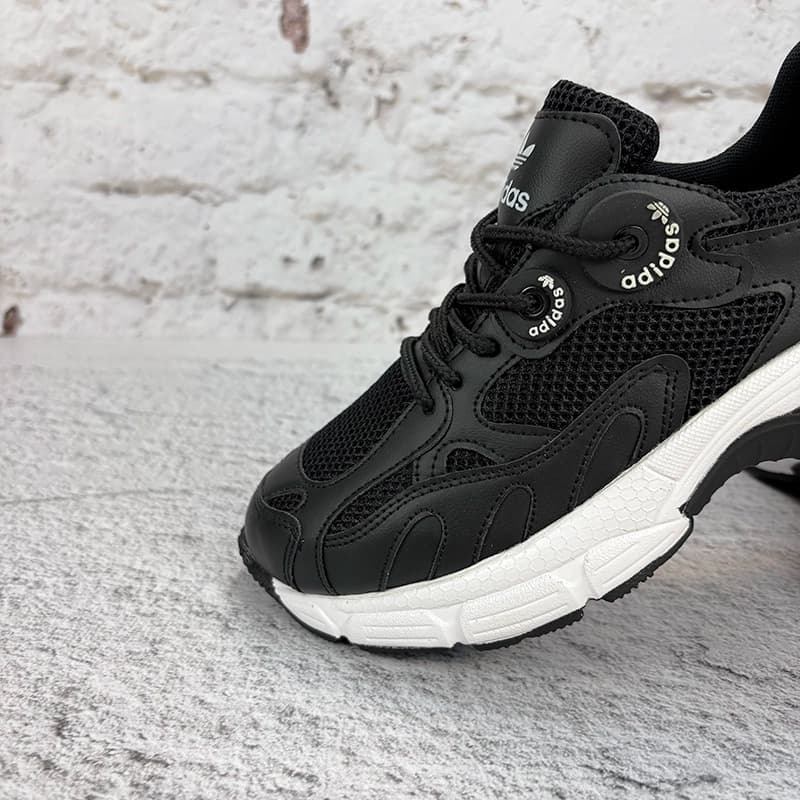 آدیداس آستیر مشکی زنانه (Adidas Astir Black) — تصویر ۴