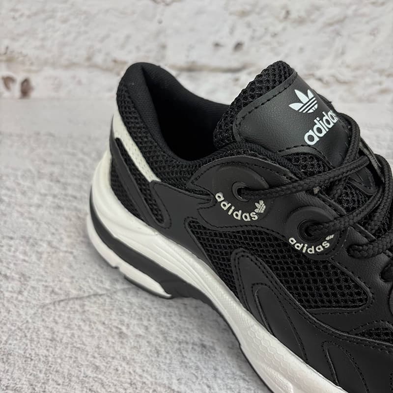 آدیداس آستیر مشکی زنانه (Adidas Astir Black) — تصویر ۶