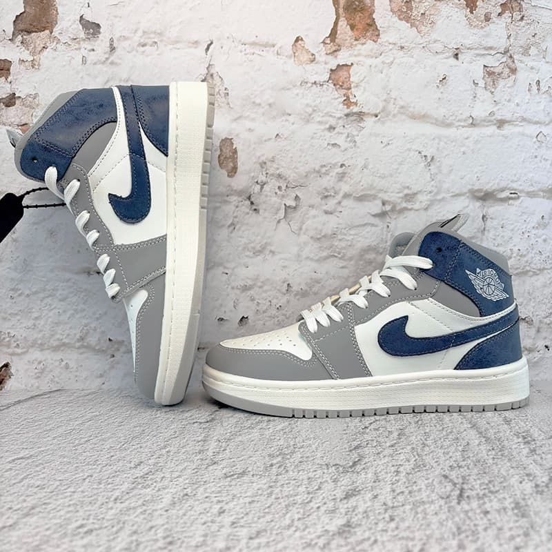 نایک ایر جردن وان ساقدار طوسی سرمه ای زنانه (Nike Air Jordan 1 Navy Gray) کد 2341 — تصویر ۴