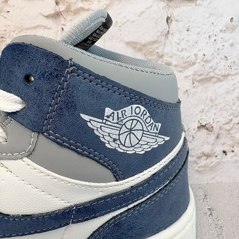 نایک ایر جردن وان ساقدار طوسی سرمه ای زنانه (Nike Air Jordan 1 Navy Gray) کد 2341 — تصویر ۵