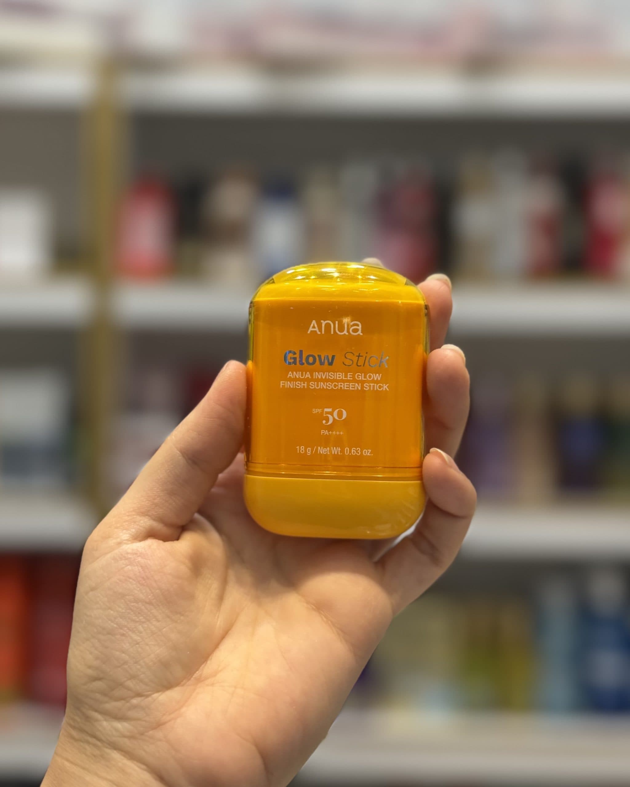 ضد آفتاب استیکی آنوا Invisible Glow — تصویر ۴
