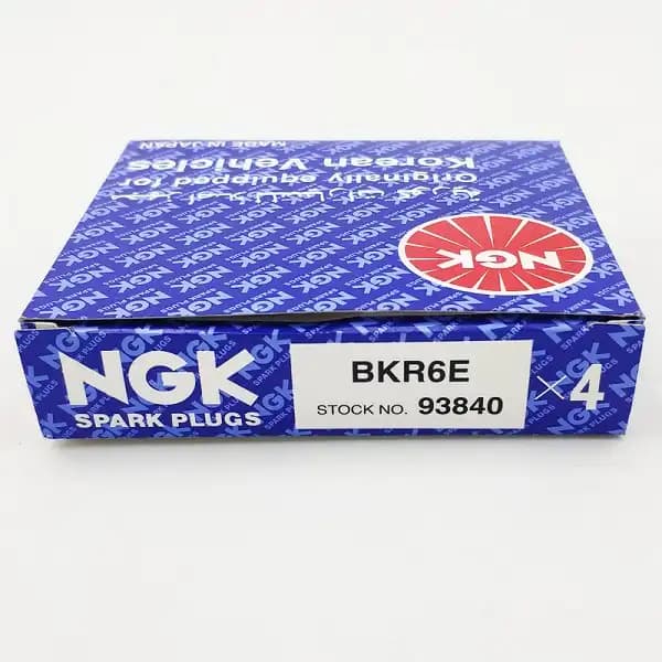 شمع موتور ان جی کا مدل BKR6E-93840 دست 4 عددی — تصویر ۴