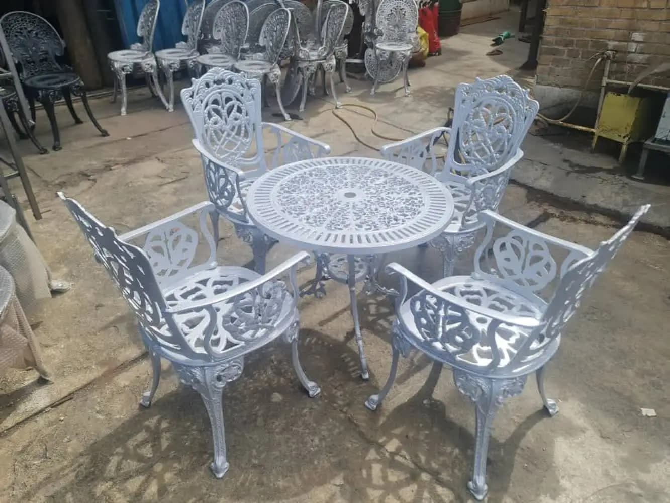 صندلی دسته دار تمام فلز