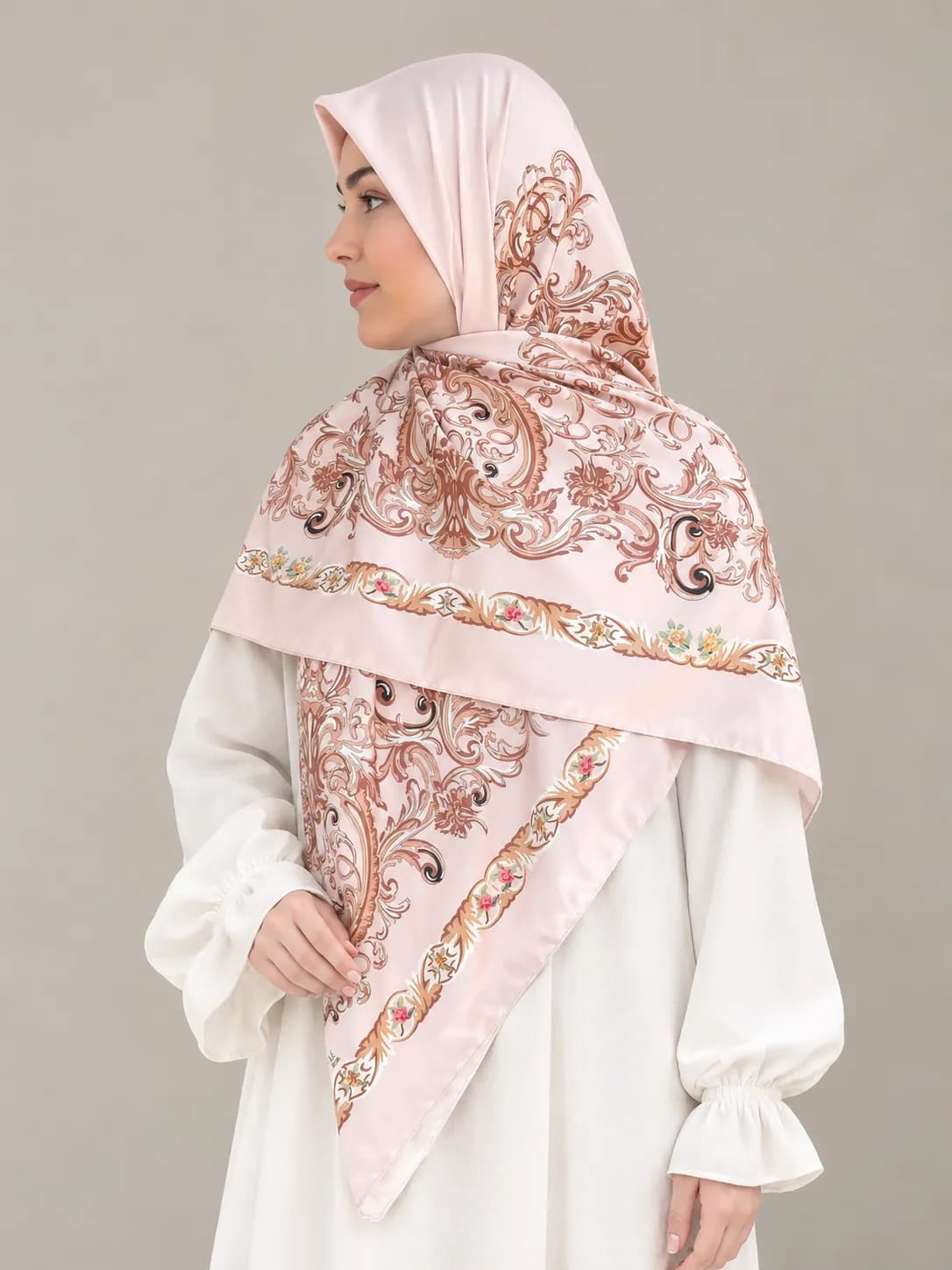روسری ابریشم ساتن ساحل