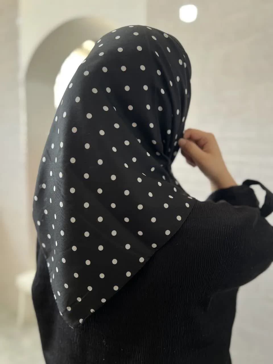 مینی اسکارف نخی دخترانه طرح توپکی رنگ مشکی