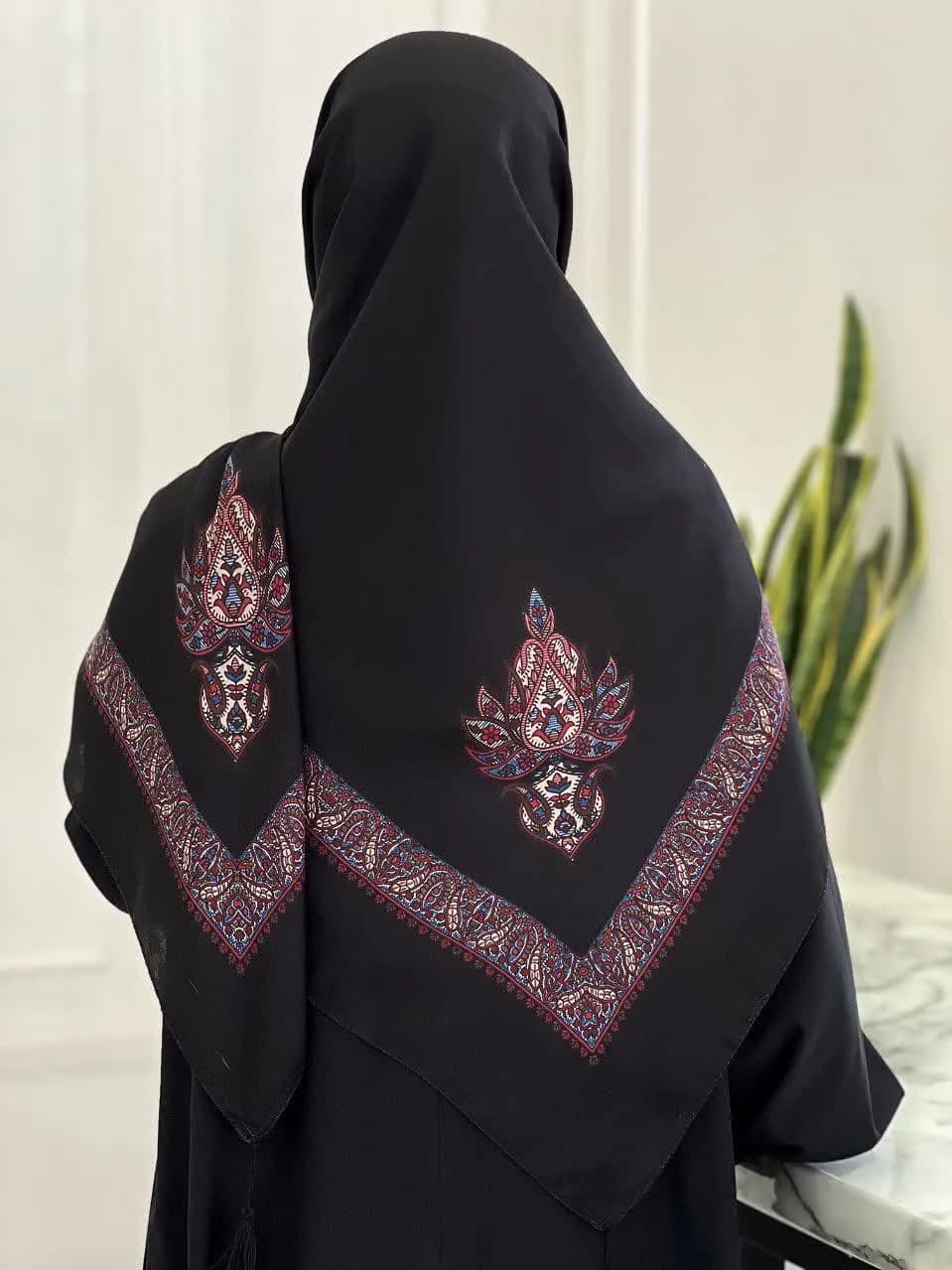 روسری نخی زنانه طرح چفیه یمنی — تصویر ۳