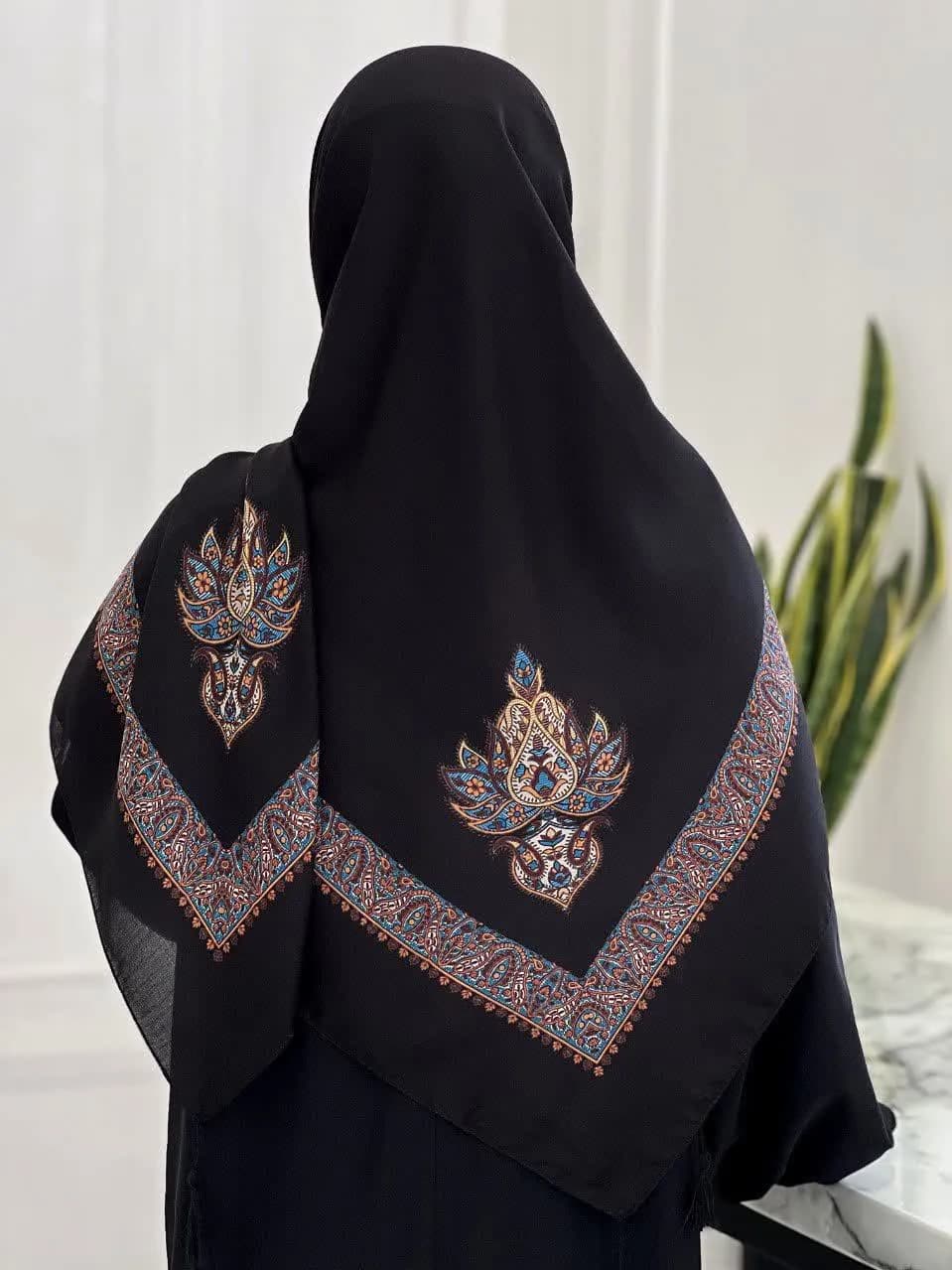 روسری نخی زنانه طرح چفیه یمنی — تصویر ۲
