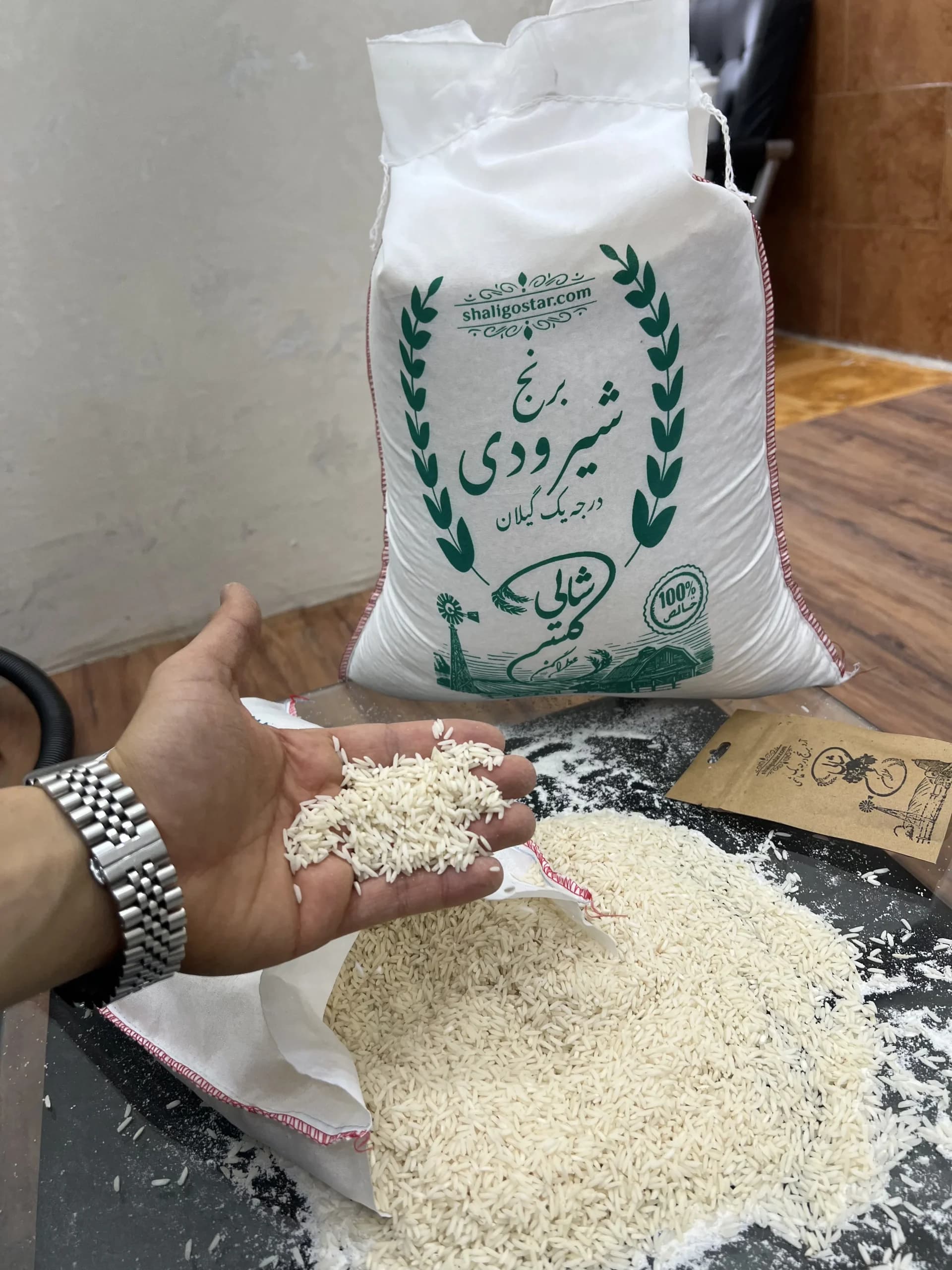 برنج شیرودی معطر گیلان – برنج محلی گیلان| 10 کیلویی