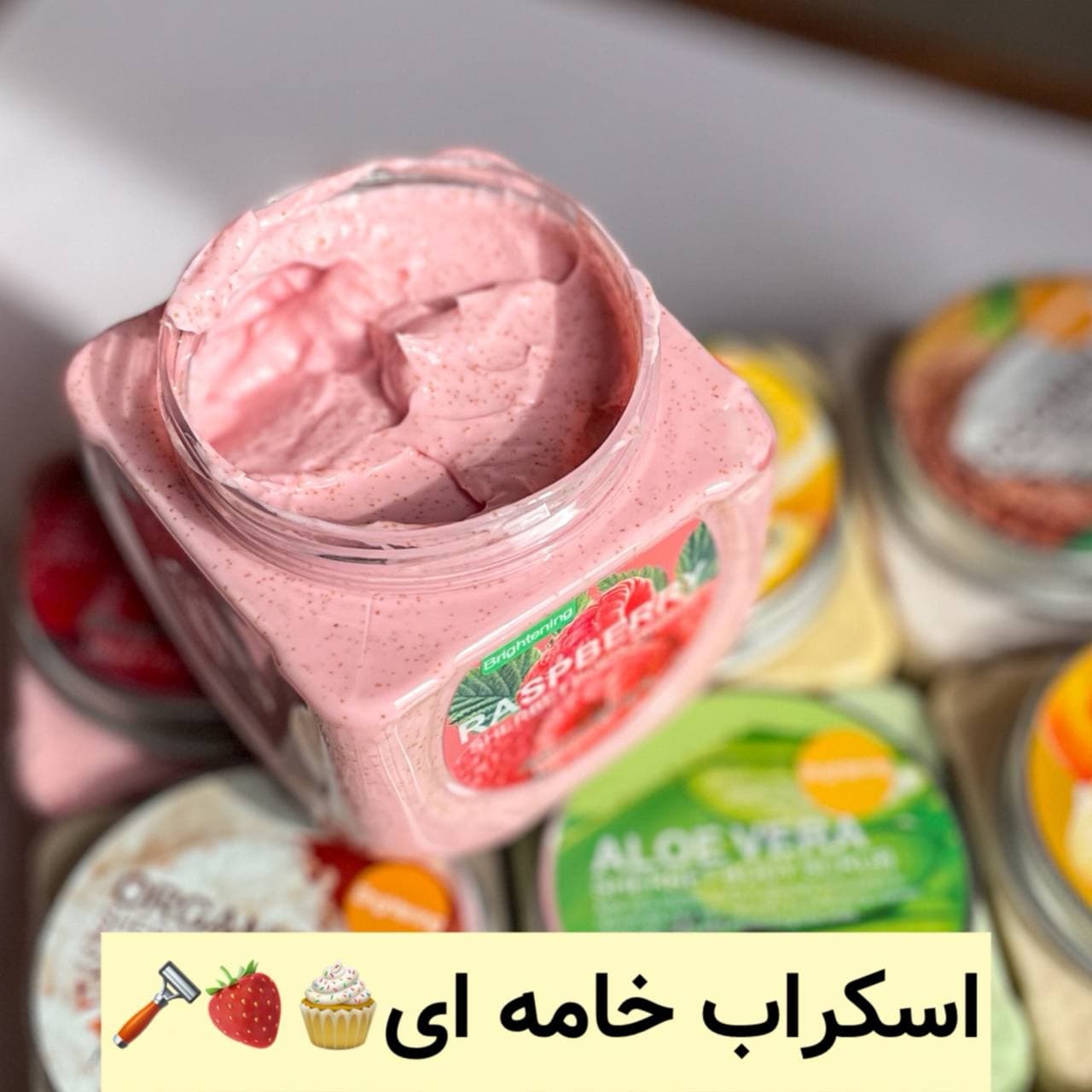 اسکراب بدن خامه ای وکالی