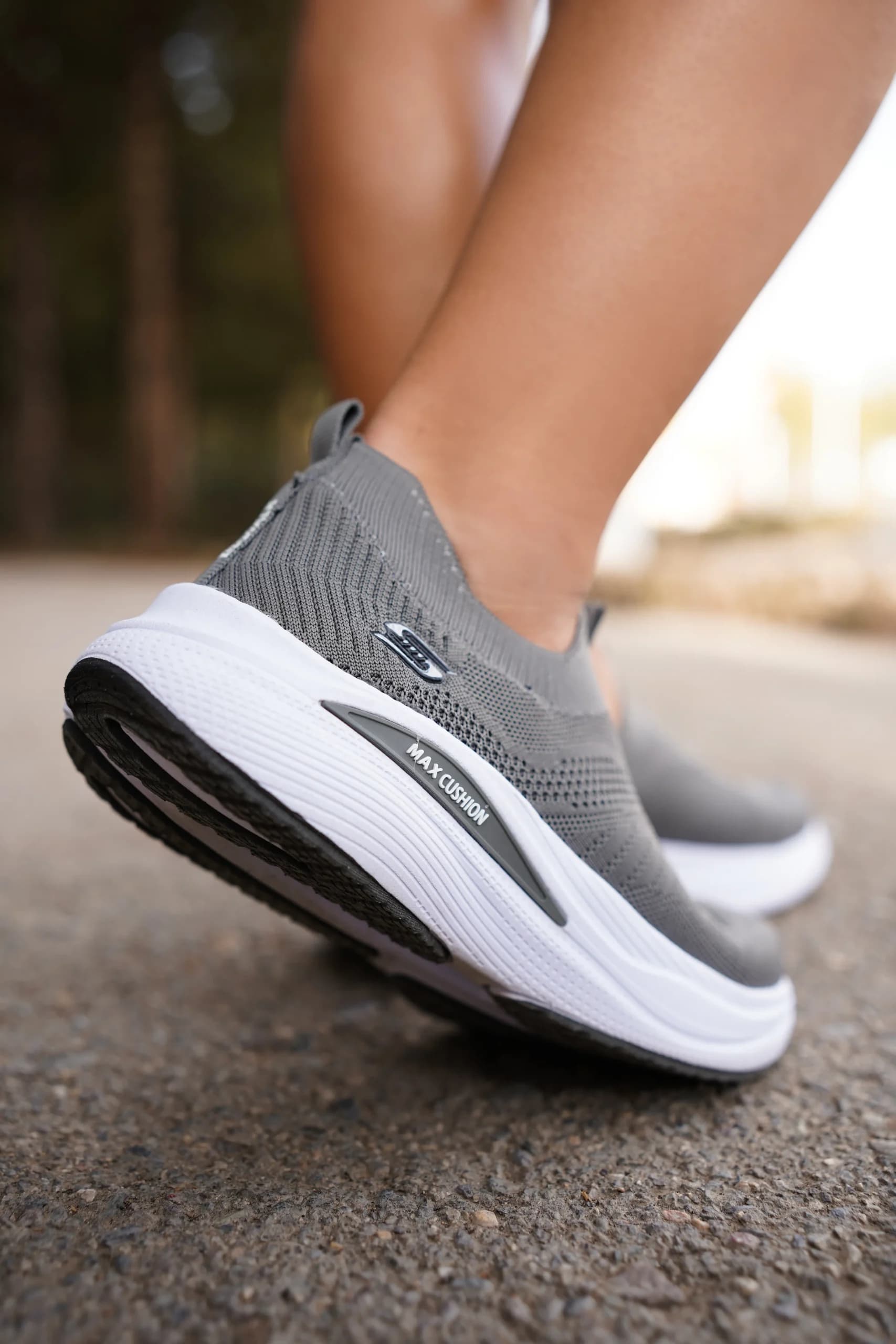 اسکچرز مکس کاشن طوسی جورابی | Skechers Max Cushion Gray — تصویر ۳