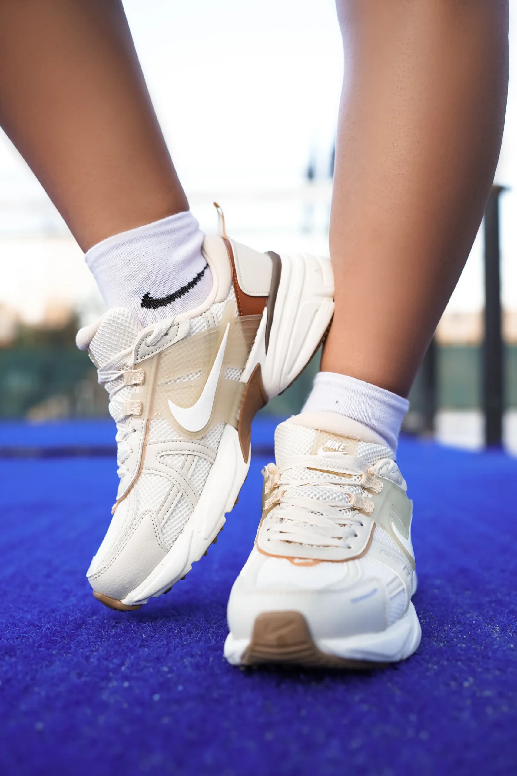 کتونی نایک ویتوکی موکا | Nike V2K Run Mocha — تصویر ۳
