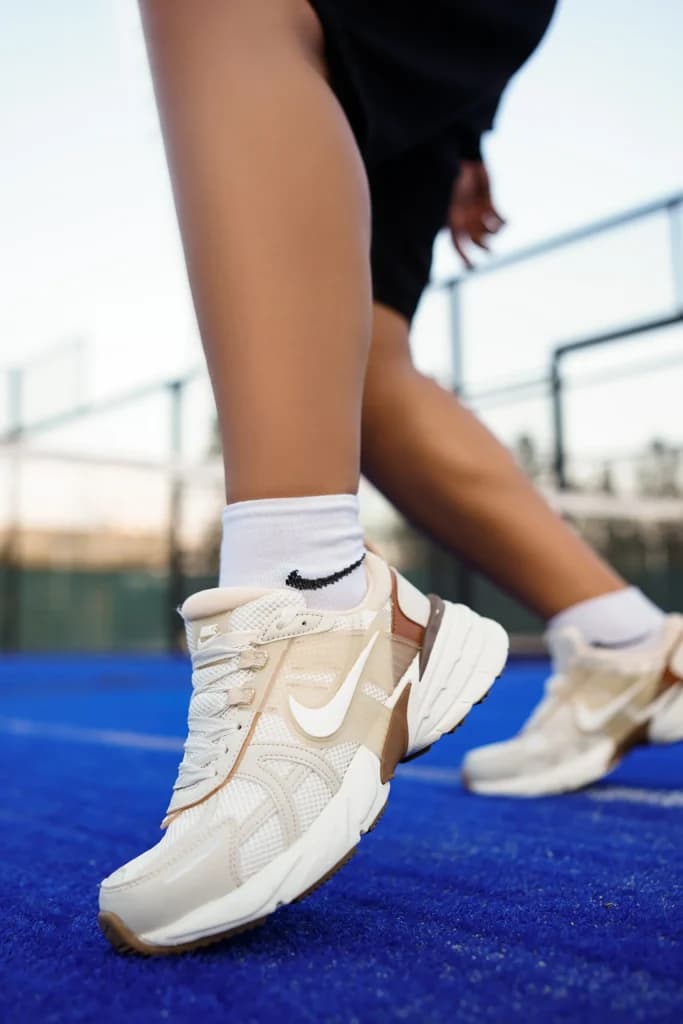 کتونی نایک ویتوکی موکا | Nike V2K Run Mocha — تصویر ۵