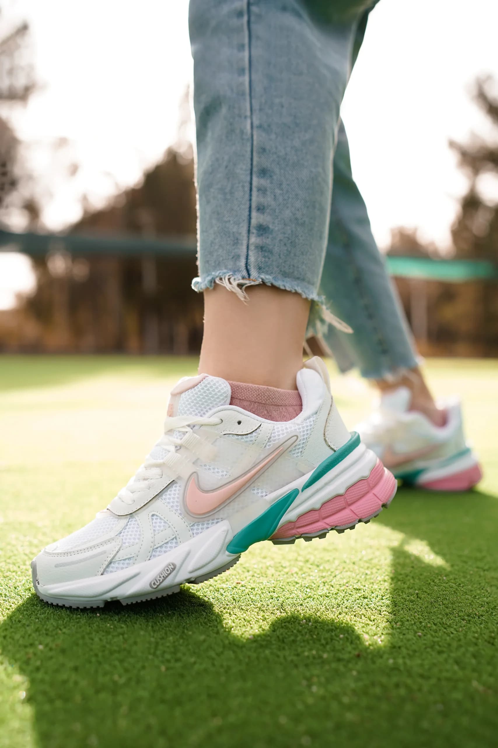 کتونی نایک V2K سفید صورتی | Nike V2K White Pink