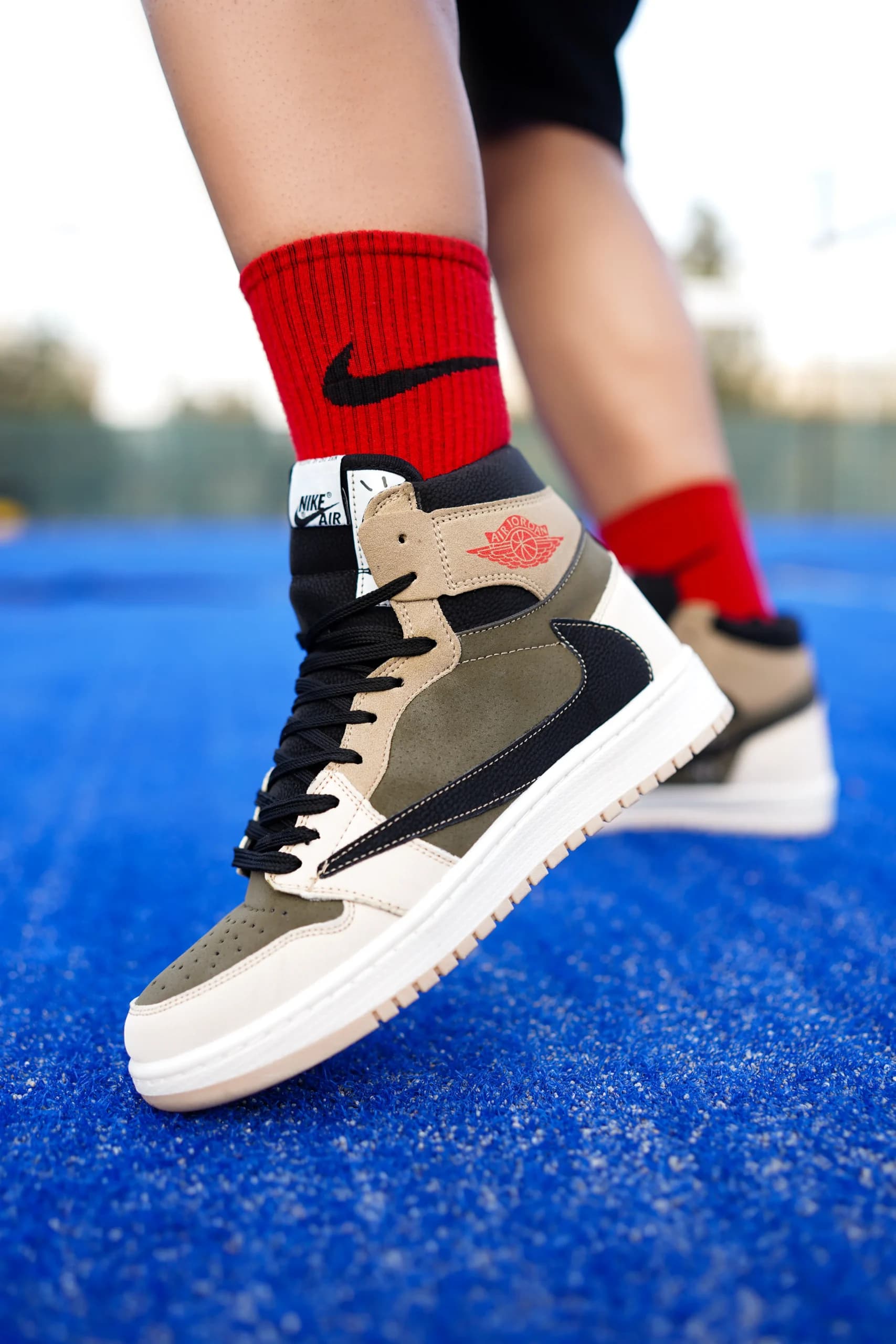 کتونی نایک ایر جردن وان تراویس اسکات کرم سدری ساقدار | Nike Air Jordan 1 Travis Scott Cream Cedar High