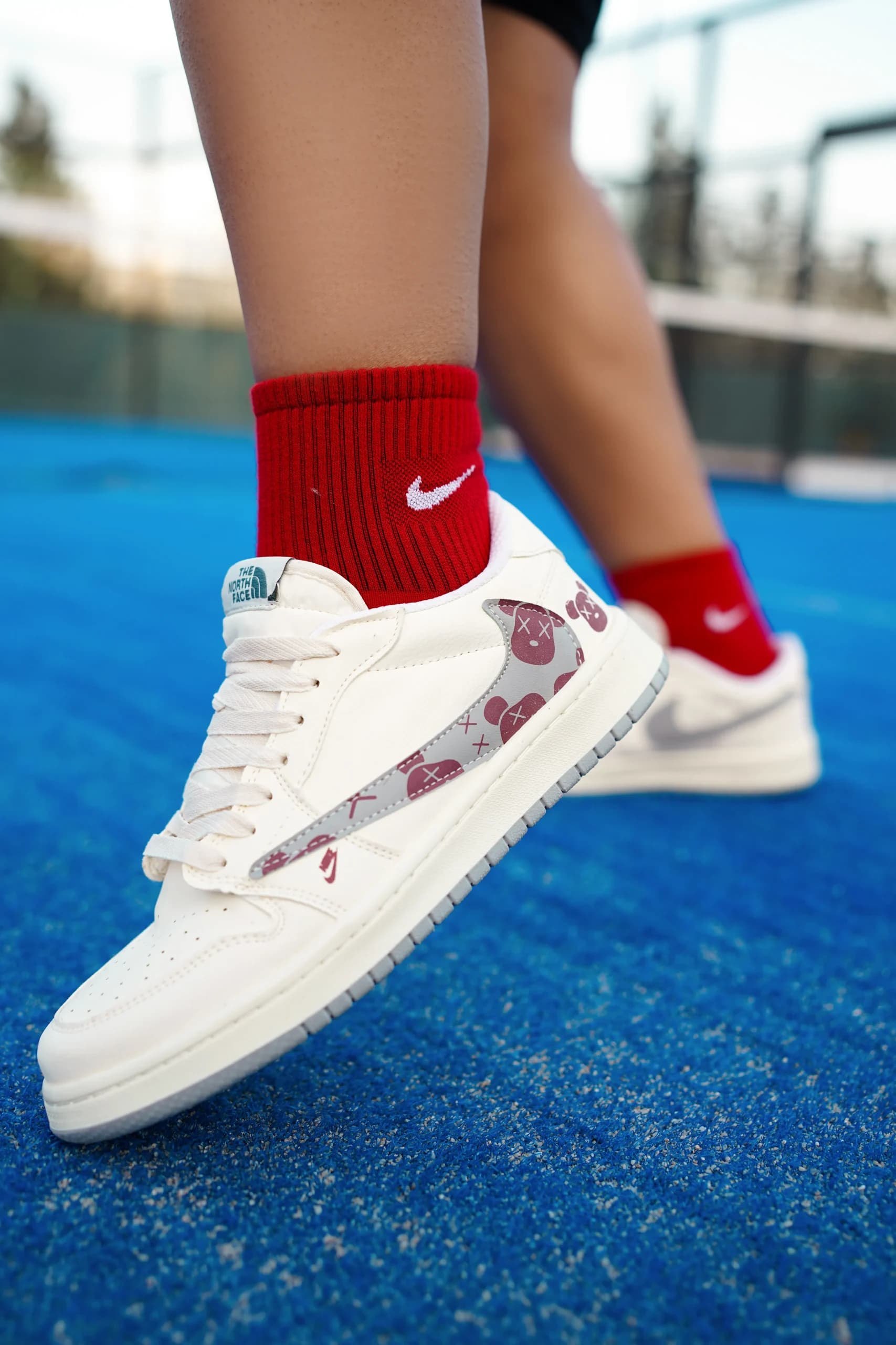 نایک ایر جردن 1 تراویس اسکات کاز | Nike Air Jordan 1 Travis Scott Cactus — تصویر ۲