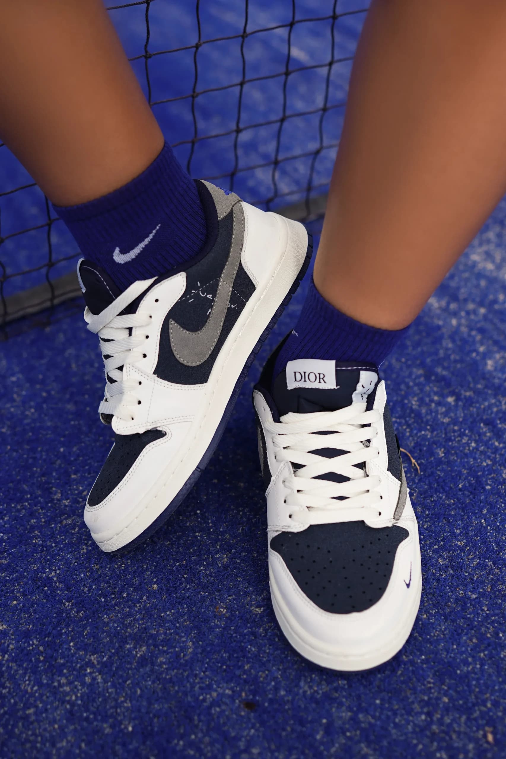 کتونی نایک ایر جردن 1 تراویس دیور کرم سرمه‌ای | Nike Air Jordan 1 Travis Dior Cream Navy — تصویر ۴