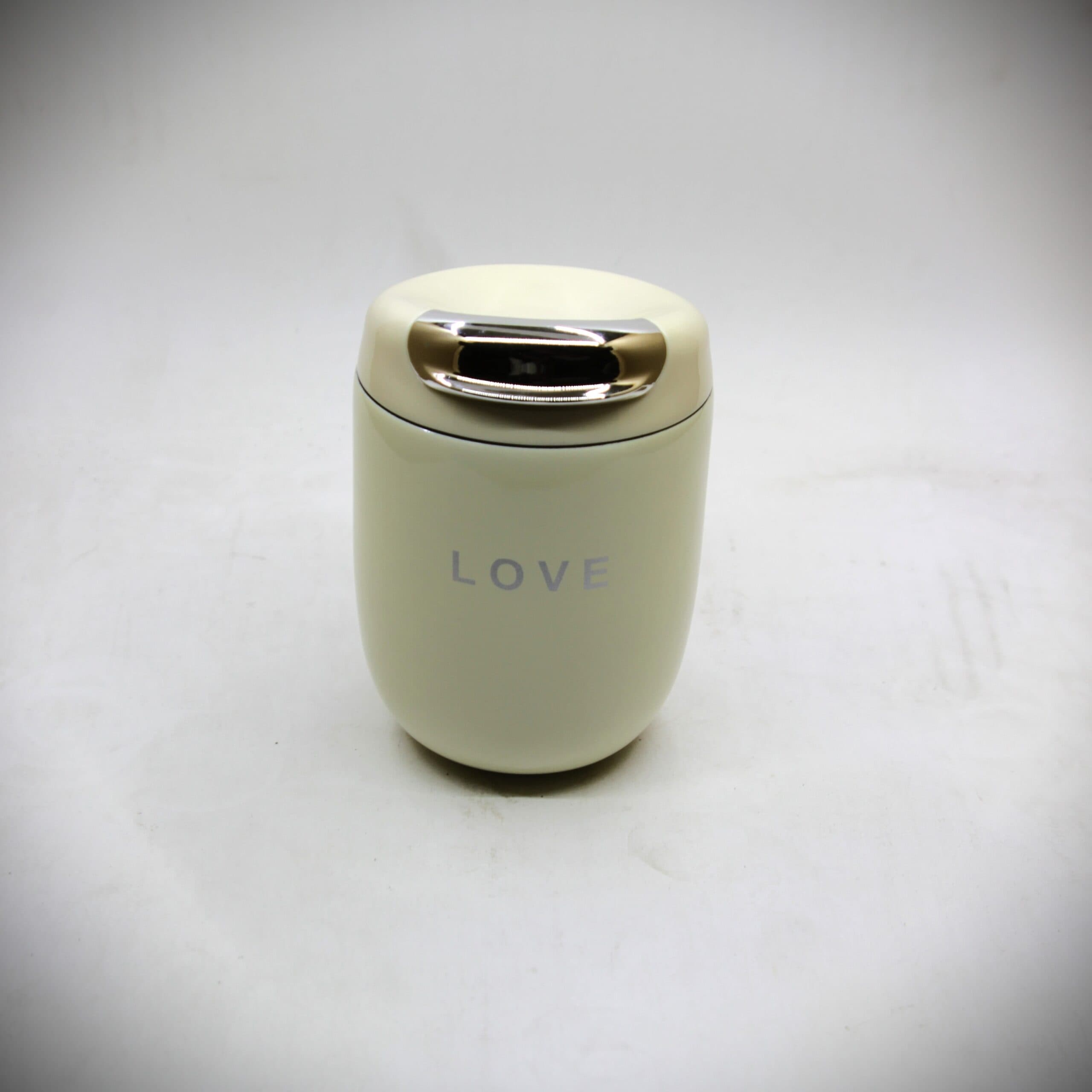 تراول ماگ طرح love — تصویر ۲