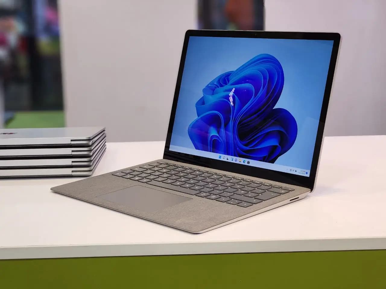 لپ تاپ اپن باکس 13.3 اینچی Microsoft Surface Laptop 4 — تصویر ۴