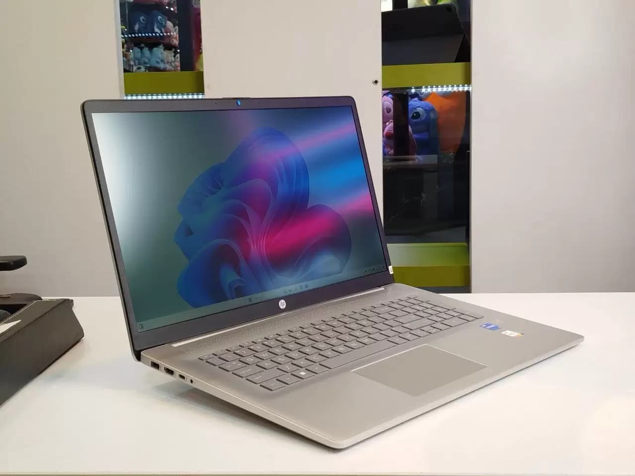 لپ تاپ اپن باکس 17 اینچی HP Laptop 17 — تصویر ۹