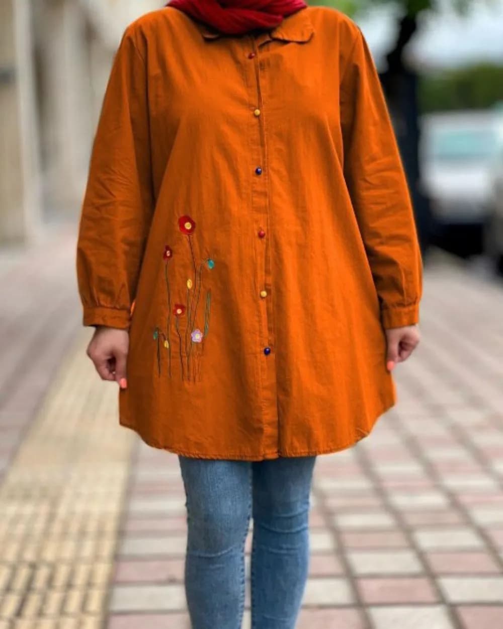 مانتو دکمه رنگی — تصویر ۲