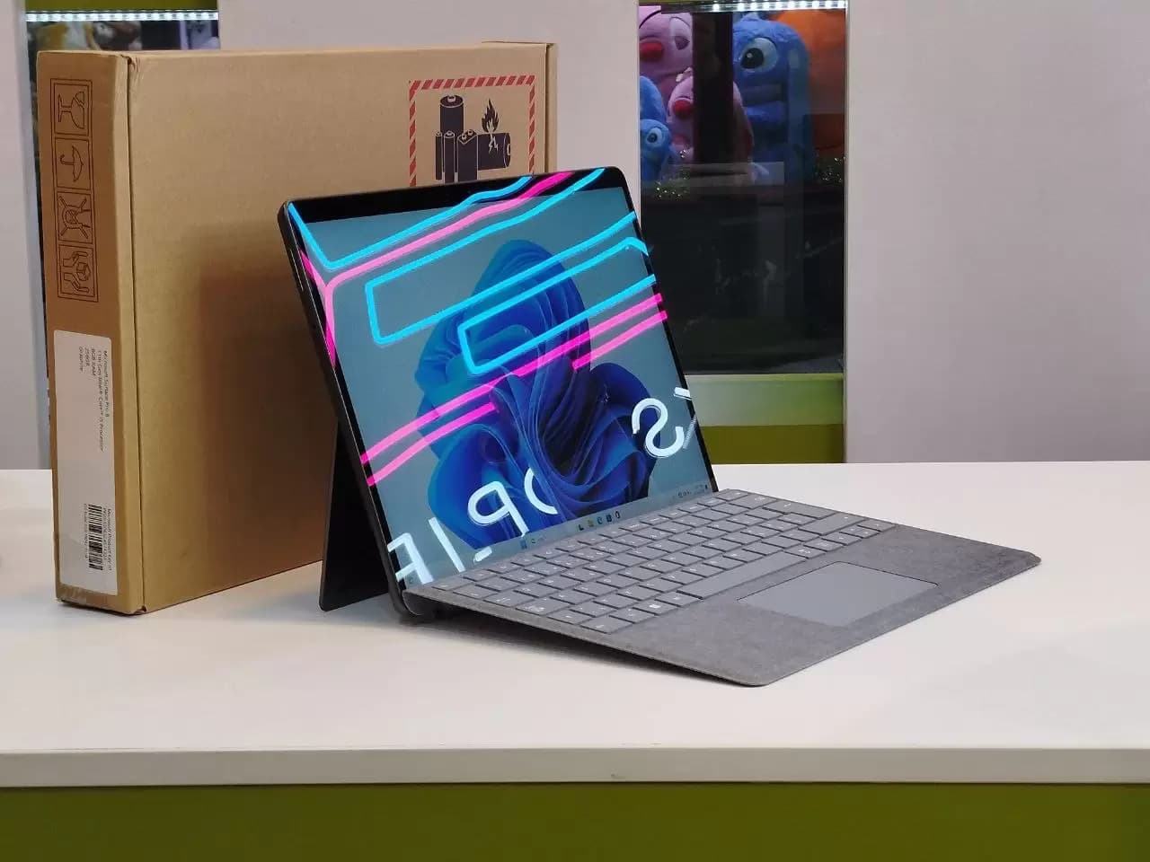لپ تاپ نو 15 اینچی Microsoft Surface Pro 8 + موس هدیه — تصویر ۶