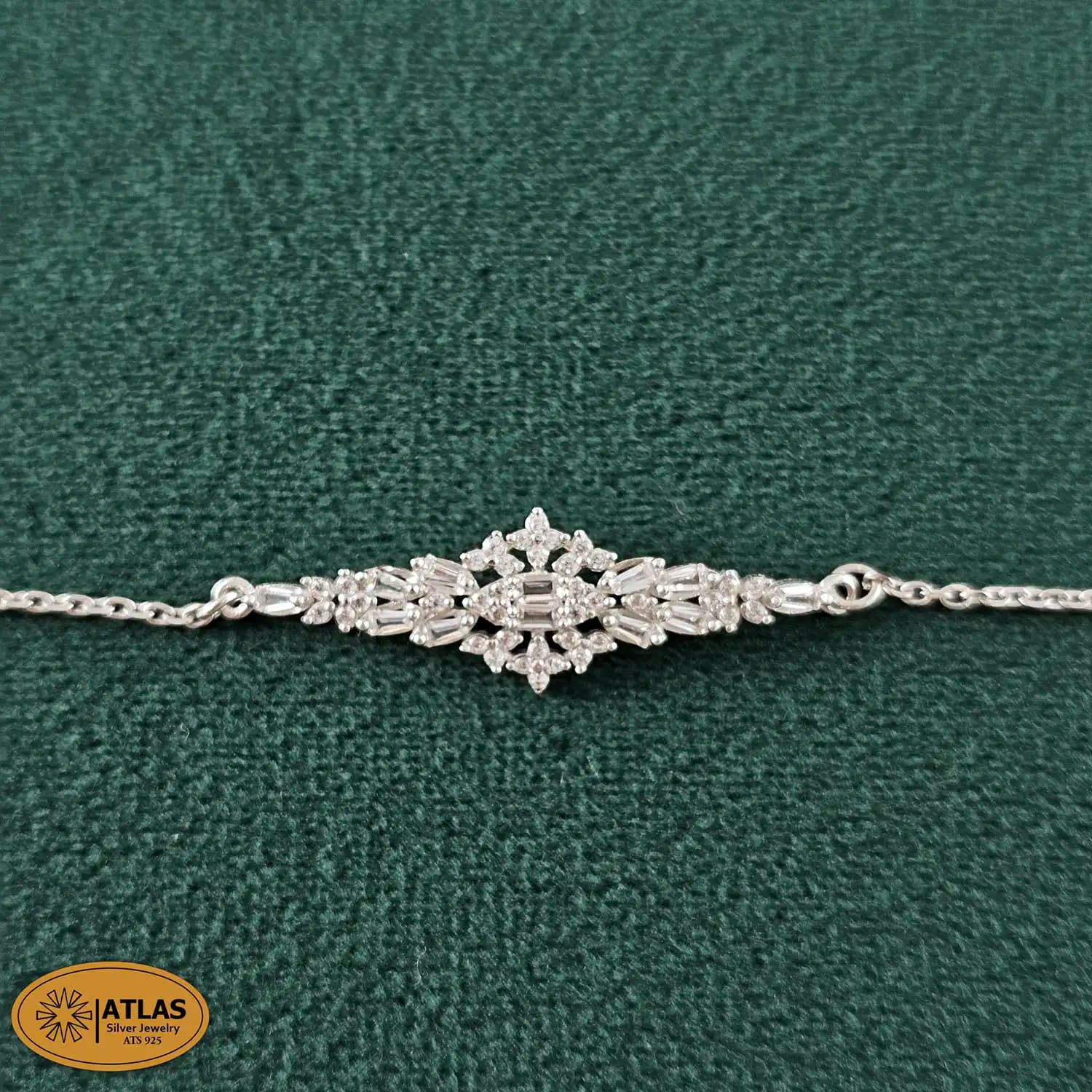 سرویس نقره زنانه میکرو با نگین های برلیان 14.5 گرمی نقره اصل 925 — تصویر ۴