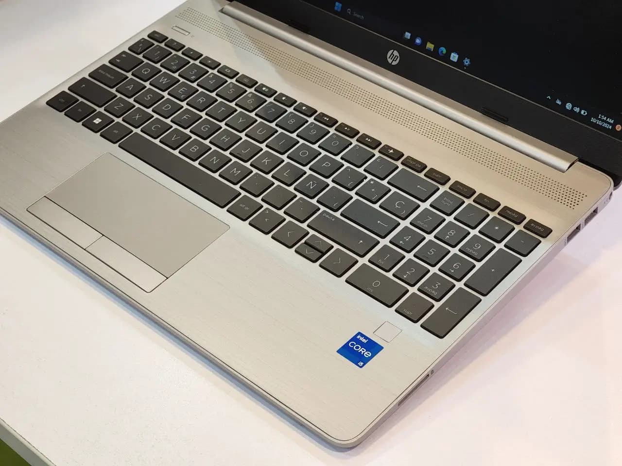 لپ تاپ 15 اینچی اپن باکس HP 250-G9 — تصویر ۵