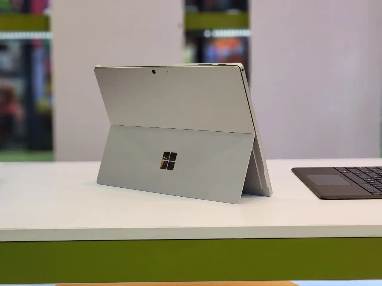 لپ تاپ استوک 12 اینچی Microsoft Surface Pro 7 plus LTE — تصویر ۴