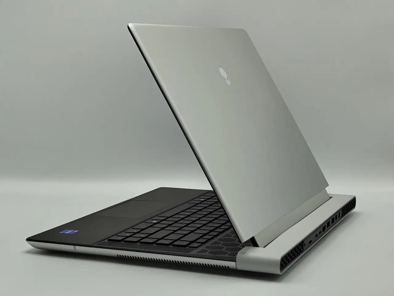 لپتاپ اپن باکس گیمینگ Dell Alienware X16R1 — تصویر ۶