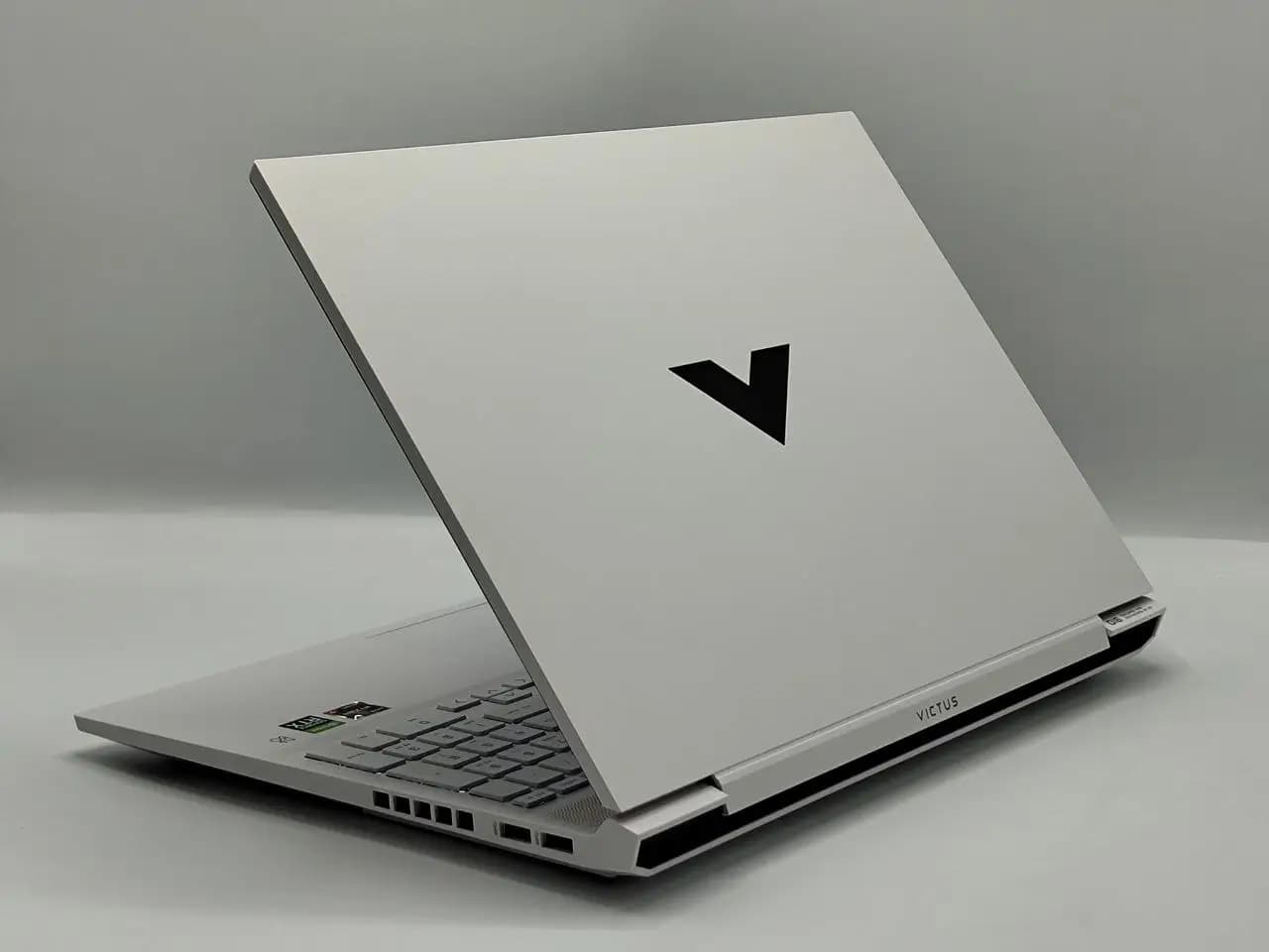 لپ تاپ گیمینگ اپن باکس HP Victus 16-e0001xx White — تصویر ۶