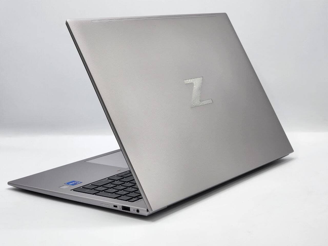 لپتاپ 16 اینچی در حد نو جعبه باز HP Zbook 16-G9 FireFly — تصویر ۸