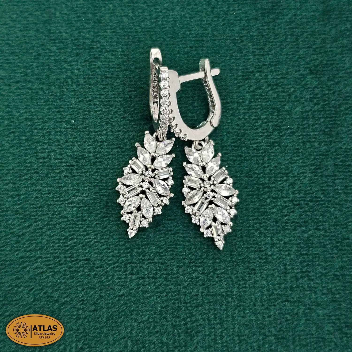 سرویس نقره زنانه زنجیری با نگین های برلیان و مارکیز 19.5 گرمی نقره اصل 925 — تصویر ۴