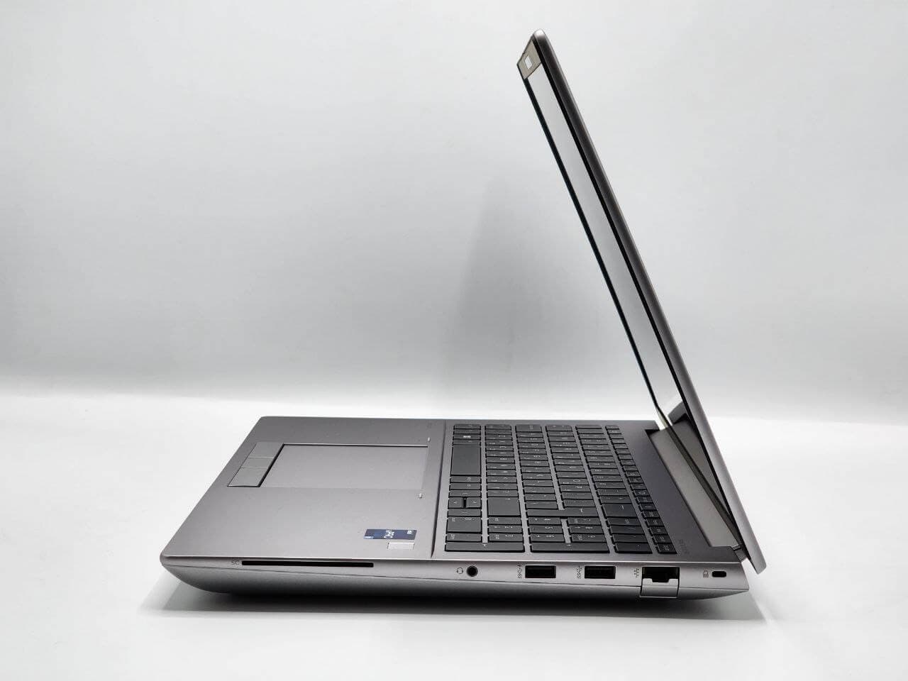 لپتاپ نو جعبه باز 16.1 اینچی HP Zbook 16 G10 Fury i9-13950HX | 32G D5 | 1TB | 6G A1000 | FHD+IPS — تصویر ۳