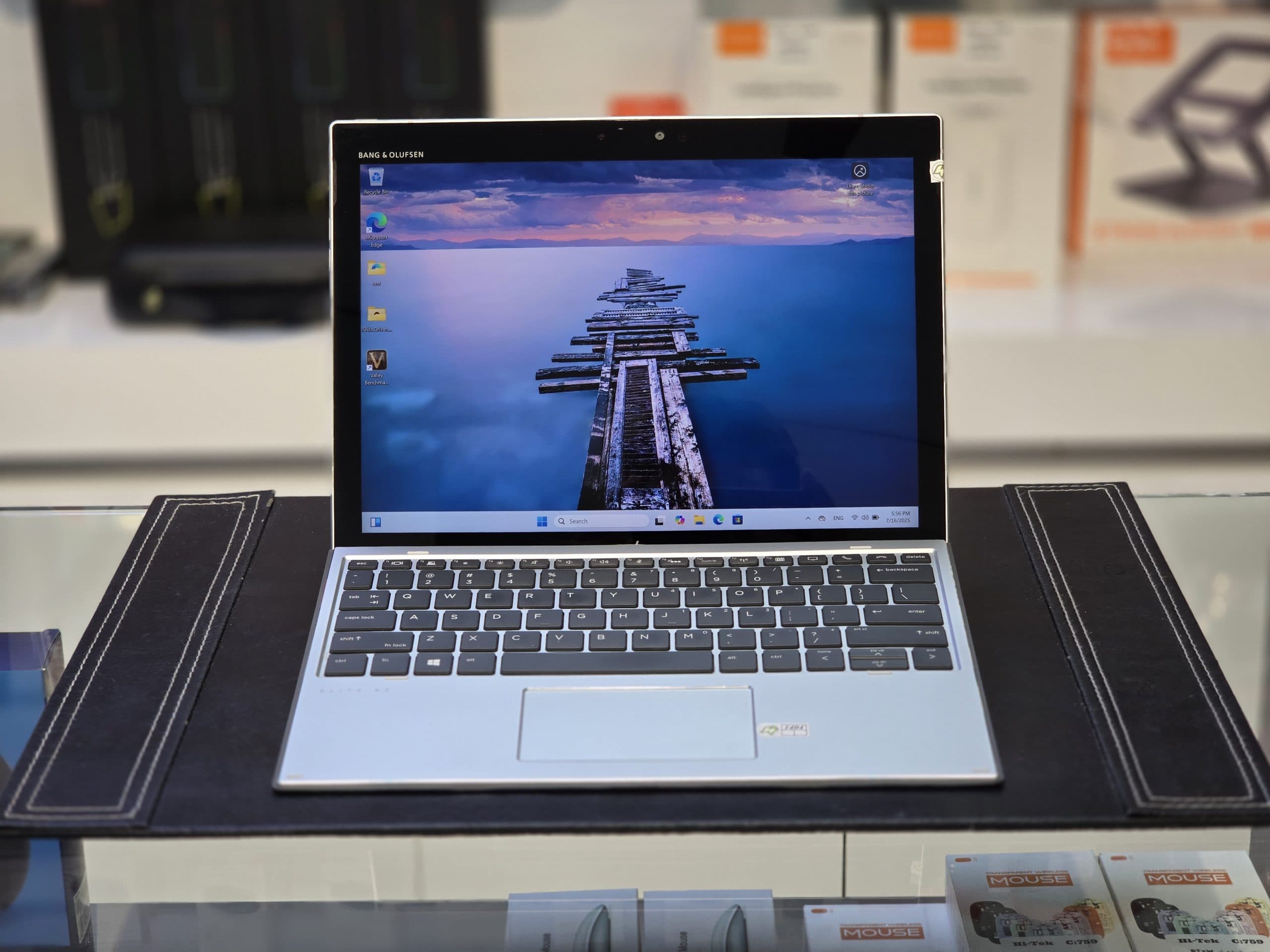 تبلت ویندوزی استوک HP Elite X2 G4 i5-8365/8/256 — تصویر ۲
