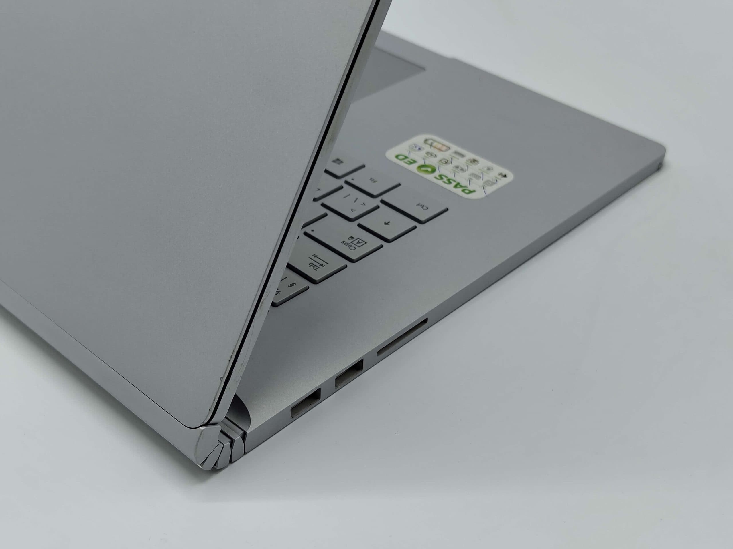 لپتاپ استوک کارکرده Microsoft Surface Book2 i7-8650U | 16G | 512G | 6G-1060 | 15.6 4K — تصویر ۸