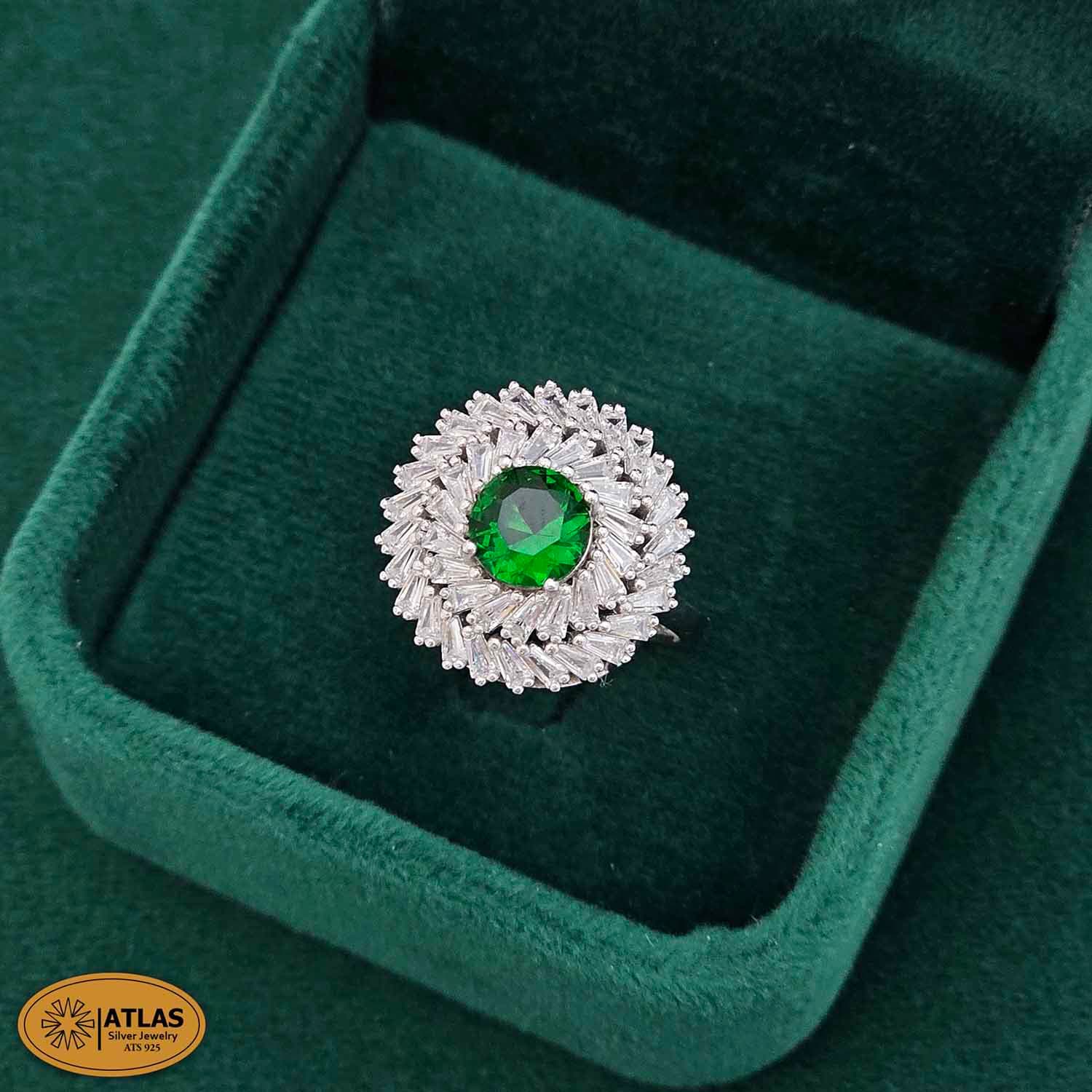 انگشتر نقره زنانه نگین دار با نگین های برلیان 5.2 گرمی نقره اصل 925