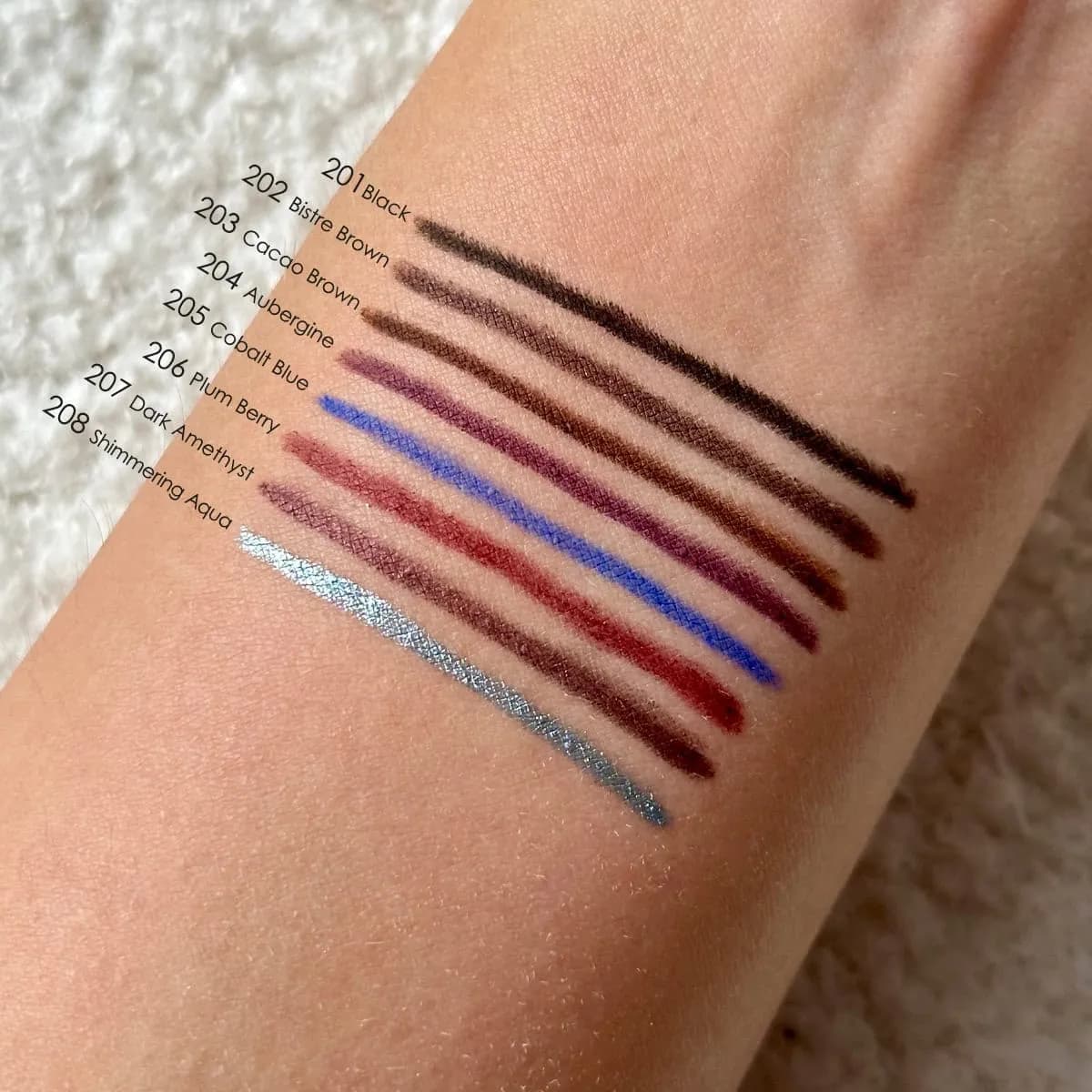 مداد چشم ضد آب پیچی گلدن رز مدل Liner Matic — تصویر ۴