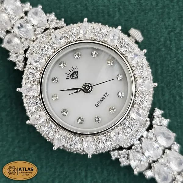 ساعت نقره زنانه مجلسی با نگین های برلیان و اشک 30.3 گرمی نقره اصل 925 — تصویر ۳