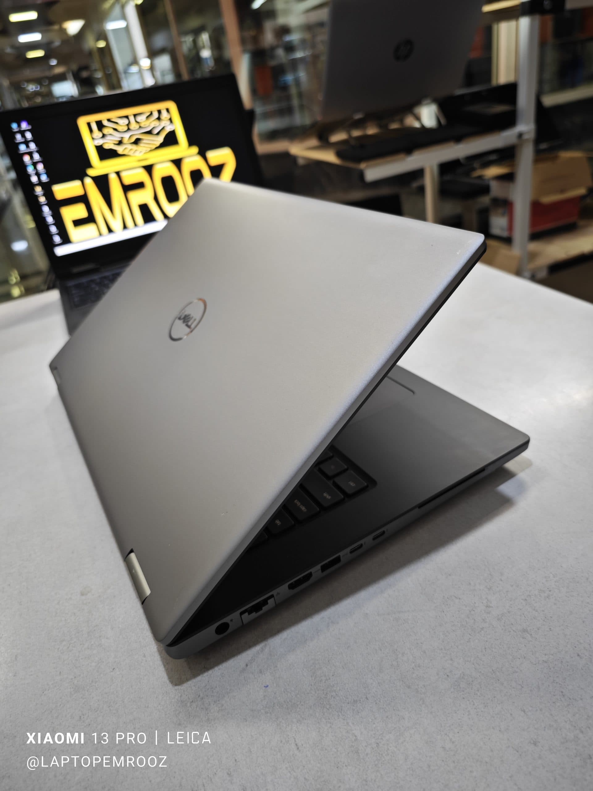 Dell Precision 7780
