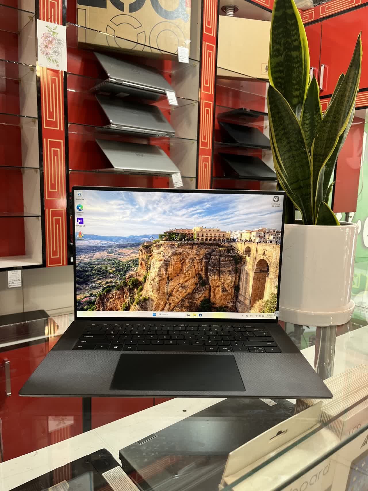 Dell Precision 5550 — تصویر ۶