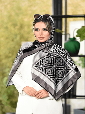 روسری ابریشم توییل سایز ۱۲۰ مشکی و کرم طلایی چهارخانه ساده، پلنگی و لوزی کد SC64-1 — تصویر ۳