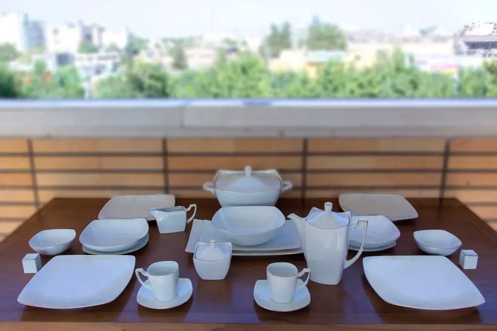 سرویس 85 پارچه خط طلا سناتور- چینی لورین