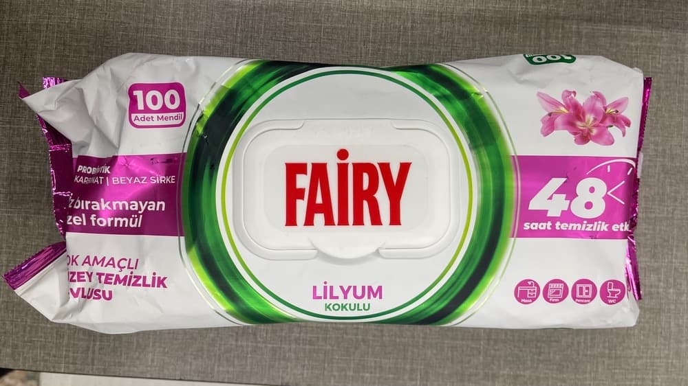 دستمال مرطوب فیری مدل LILYUM بسته 100 عددی
