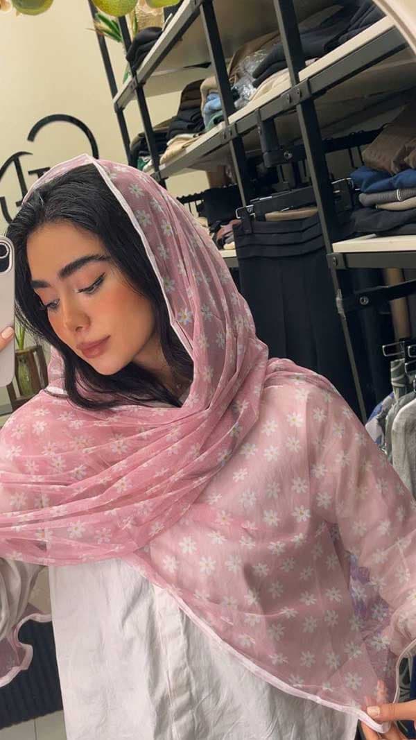 شال تور طرحدار صورتی پودری کد st6 — تصویر ۳