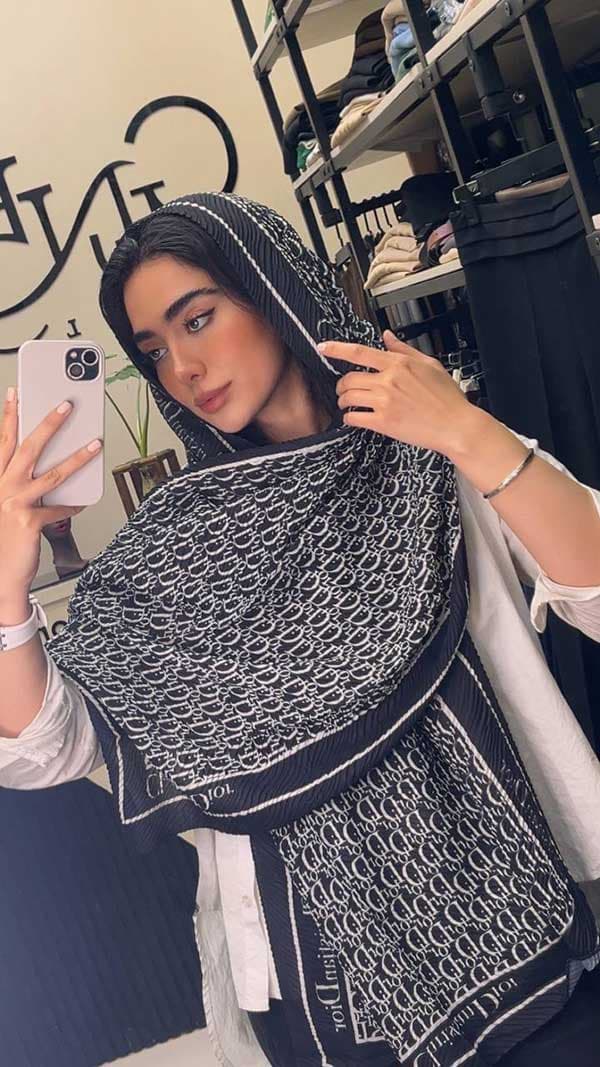 شال پلیسه طرحدار کد sh5 — تصویر ۳