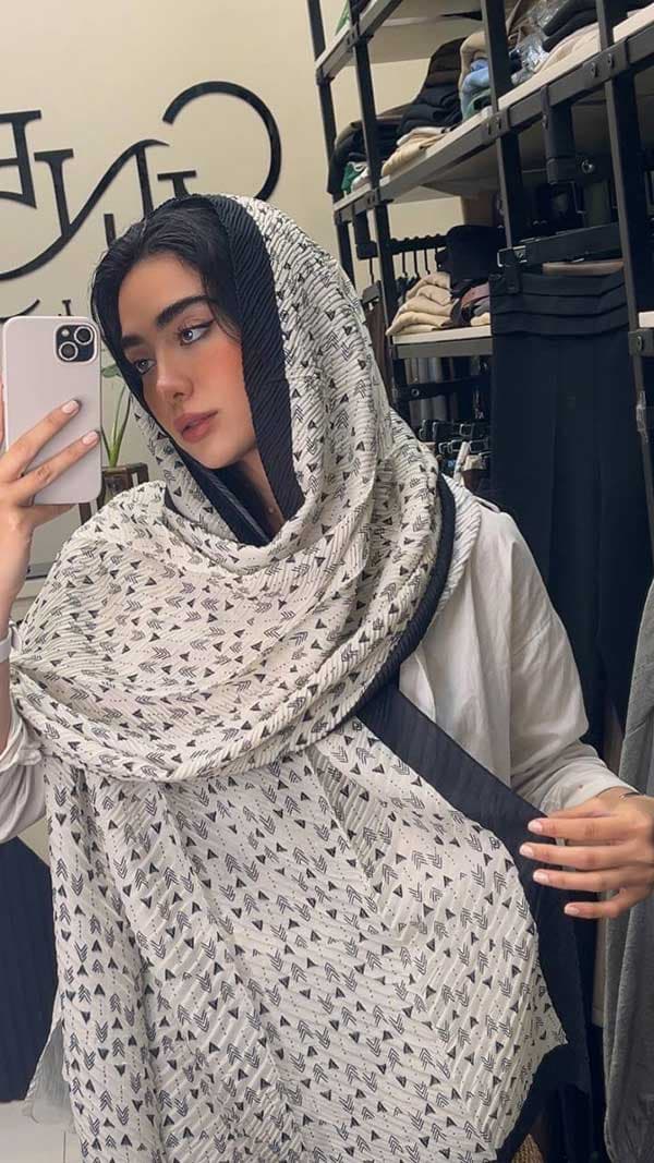 شال پلیسه طرحدار کد sh5 — تصویر ۲