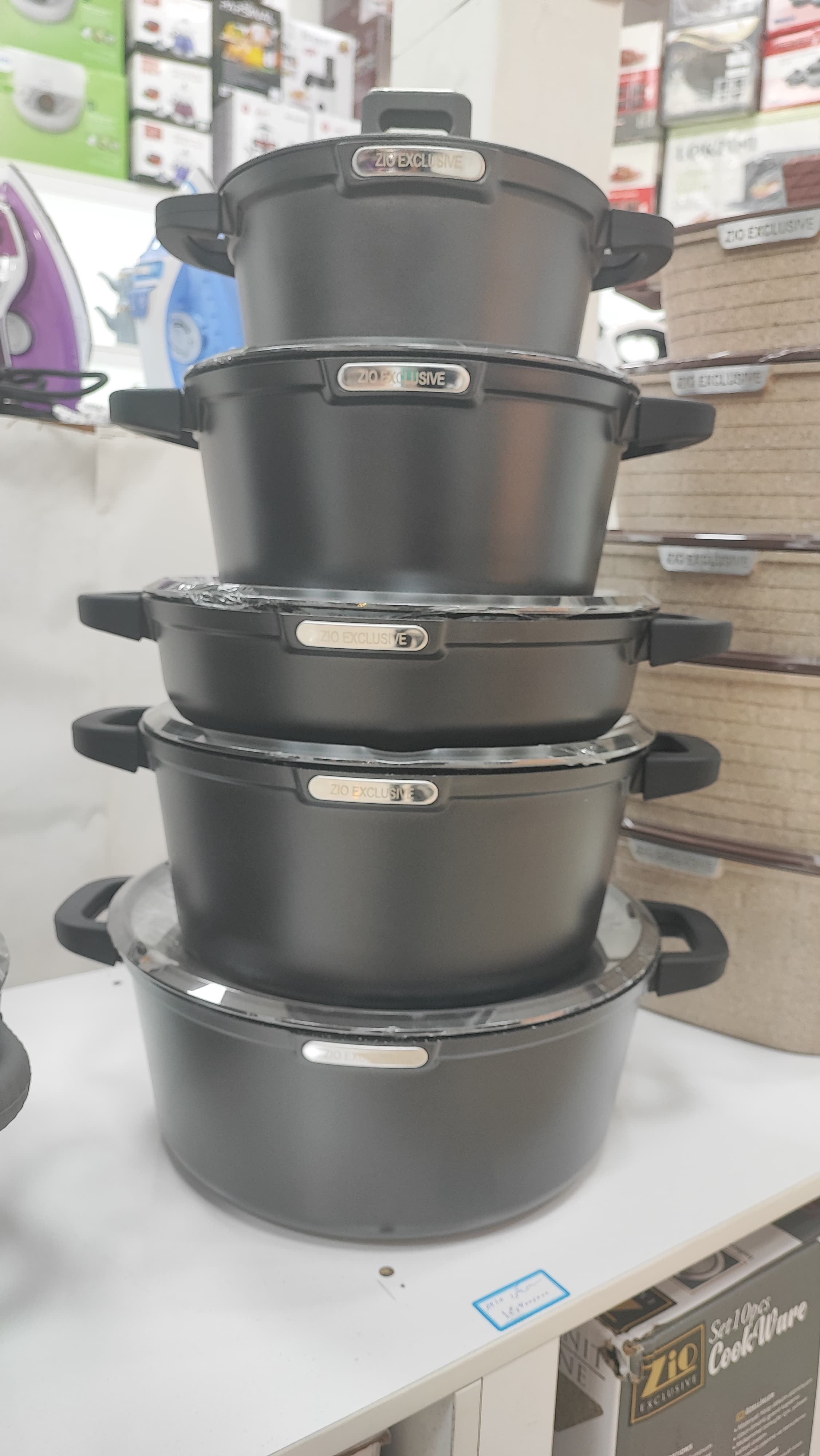 سرویس قابلمه زیو مدل ZCS-8610 ظرفیت ۱۰ پارچه گرانیتی