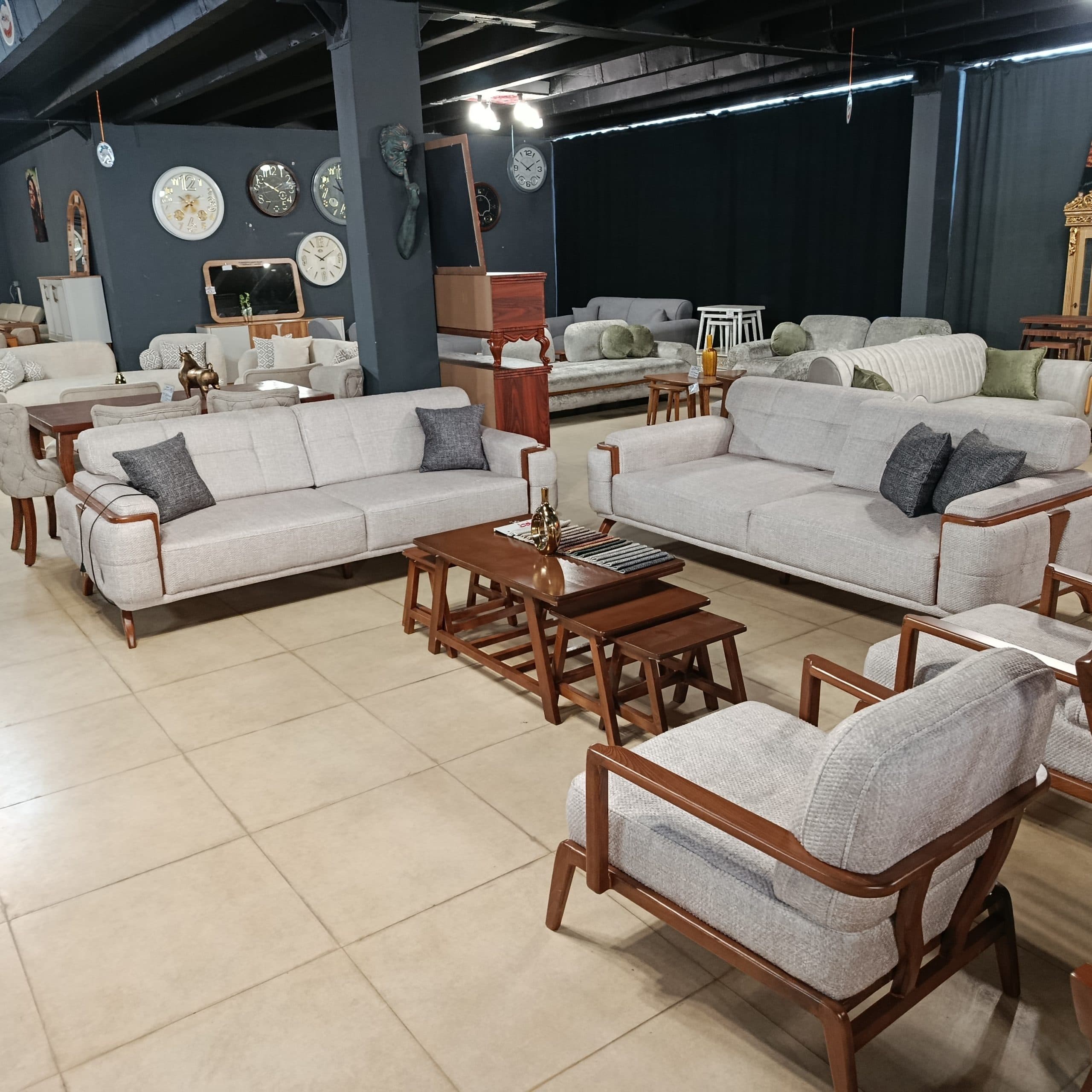 مبل آیسان پلاس