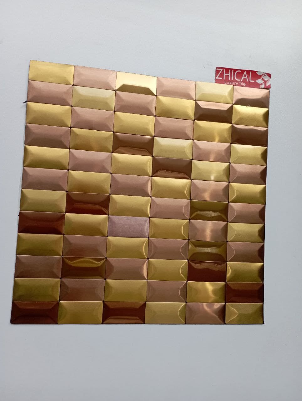 کاشی مابین کابینتی طلایی ومسی خشدار AJ938